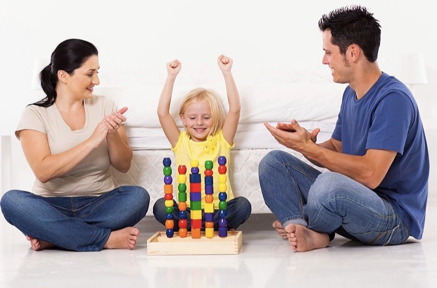 Как правильно хвалить ребенка: советы психолога - Воспитание, Психология